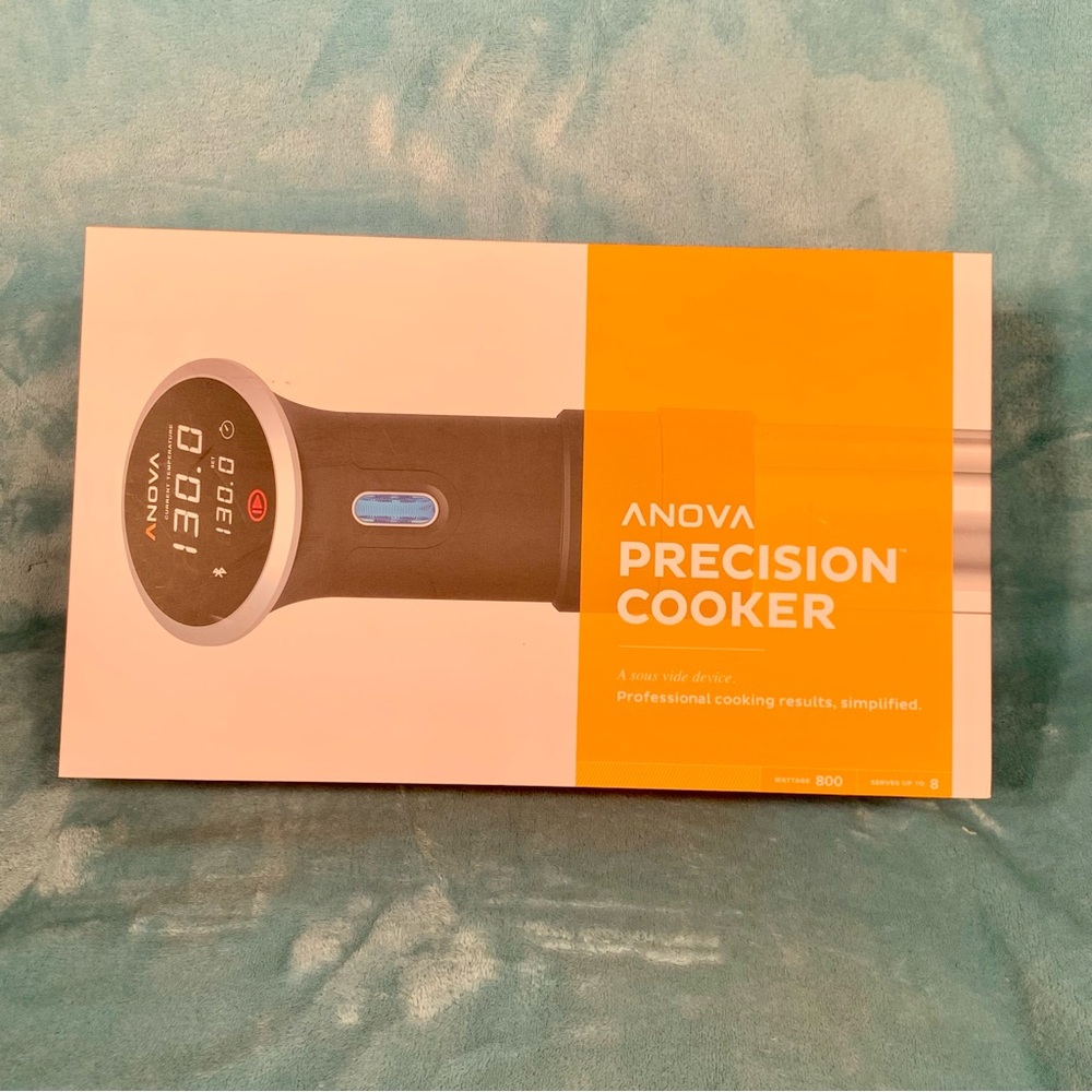 ANOVA Sous Vide Precision Cooker with Bluetooth 800 Watt NEW!!